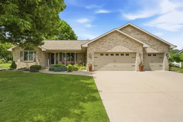 205 Oak Knoll Court, HORTONVILLE, WI 54944
