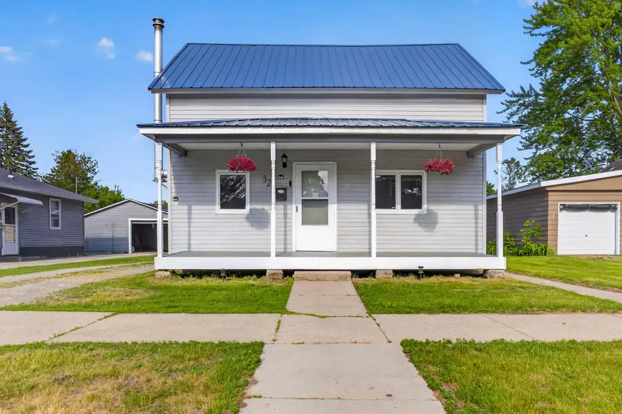 326 S Ellis Avenue, Peshtigo, WI 54157 - #2