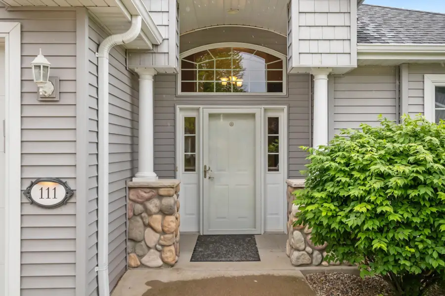 111 Regent Place, Neenah, WI 54956-5077 - #3
