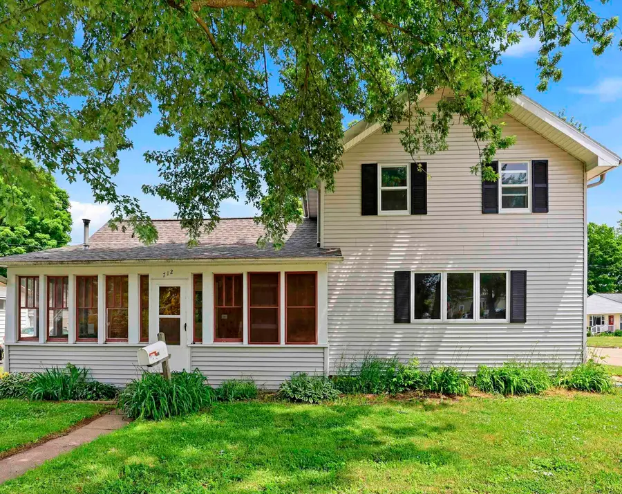 712 Algoma Street, New London, WI 54961 - #3