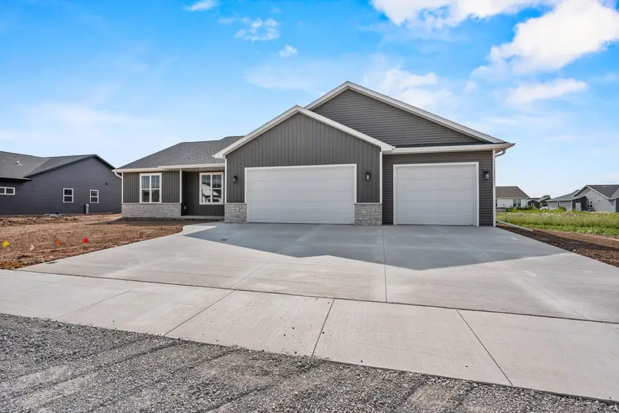 N8851 Killarney Way, Menasha, WI 54952 - #2