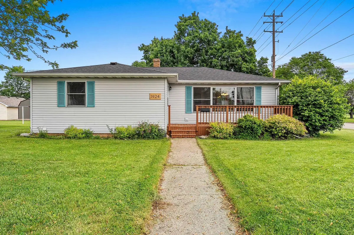 1924 E Glendale Avenue, Appleton, WI 54911-3359 - #1