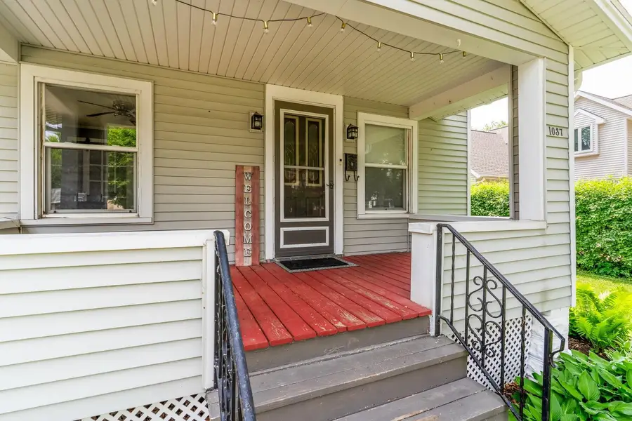 1037 S Roosevelt Street, Green Bay, WI 54301-3101 - #2