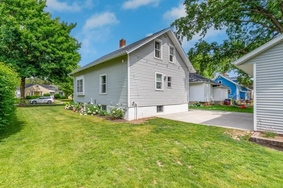 1037 S Roosevelt Street, Green Bay, WI 54301-3101 - #3