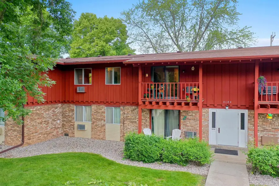 3182 Justin Court #5, Appleton, WI 54914 - #2