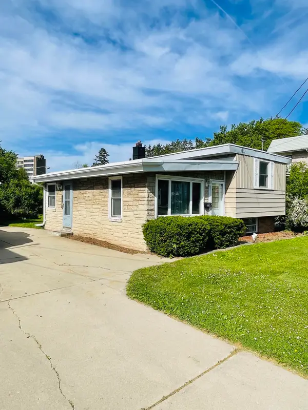 1413 Western Avenue, GREEN BAY, WI 54303