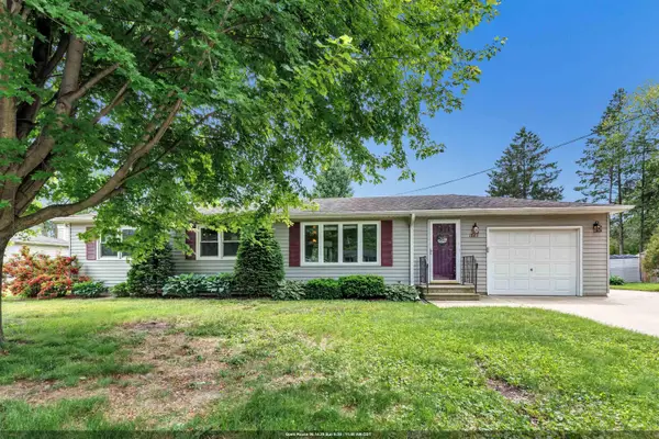1863 Lenwood Avenue, GREEN BAY, WI 54303-6305