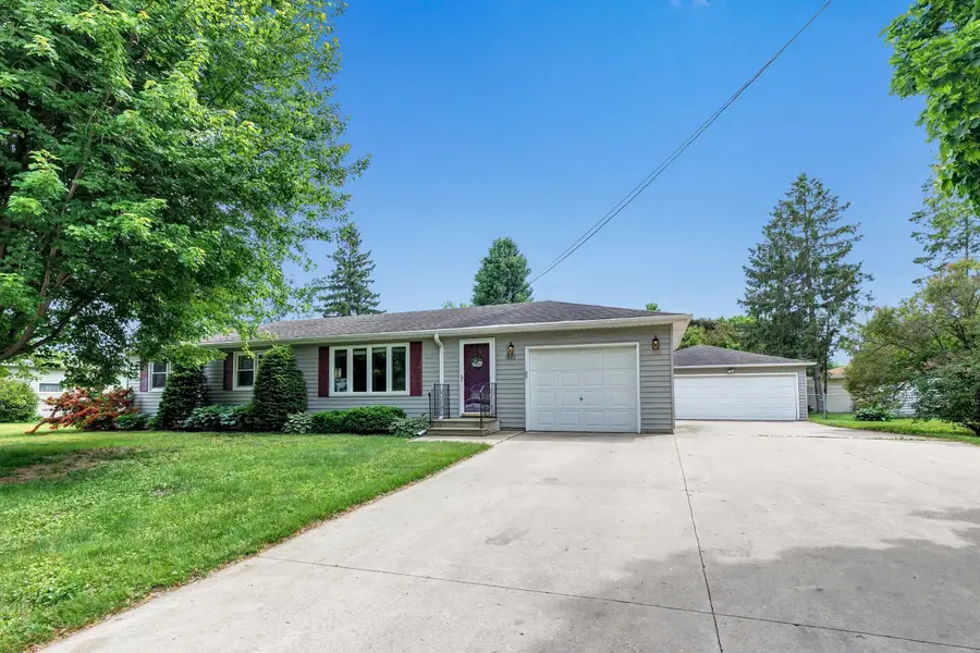 1863 Lenwood Avenue, Green Bay, WI 54303-6305 - #2