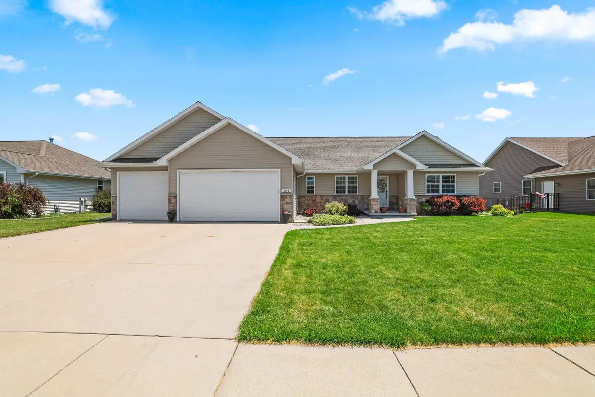 2143 W Melcorn Circle, De Pere, WI 54115-7121 - #1