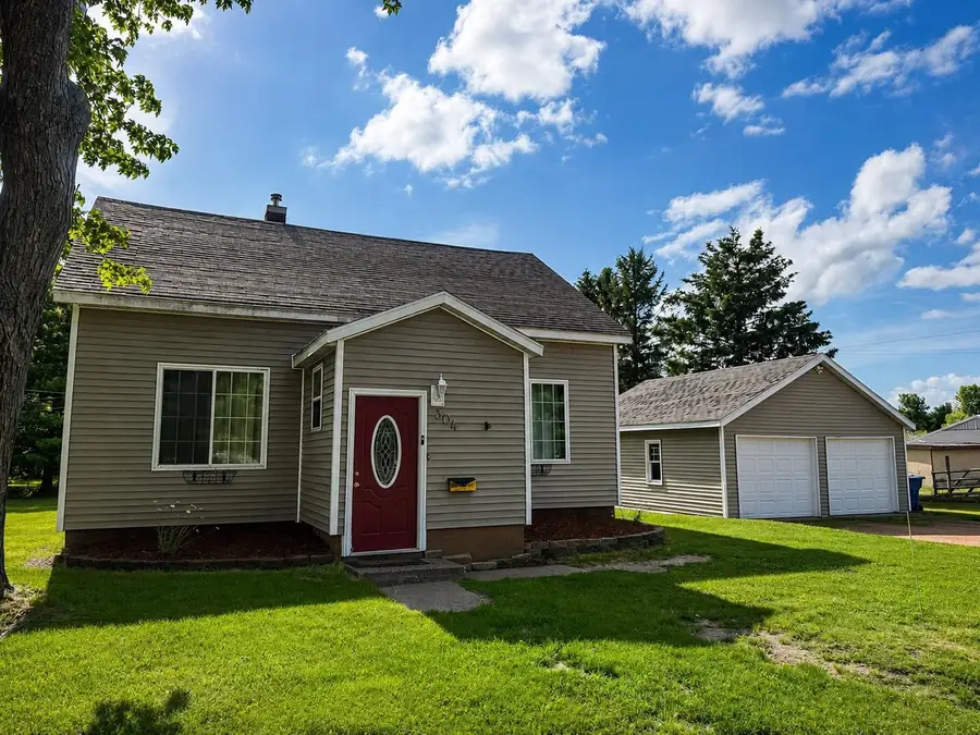 304 N Thomas Street, Merrill, WI 54452 - #3