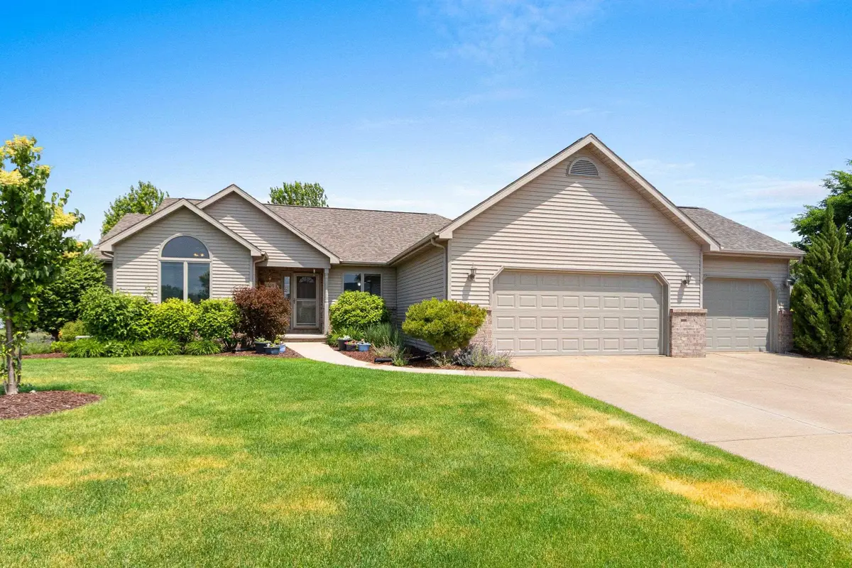 1301 Kampo Drive, Neenah, WI 54956-4369 - #1