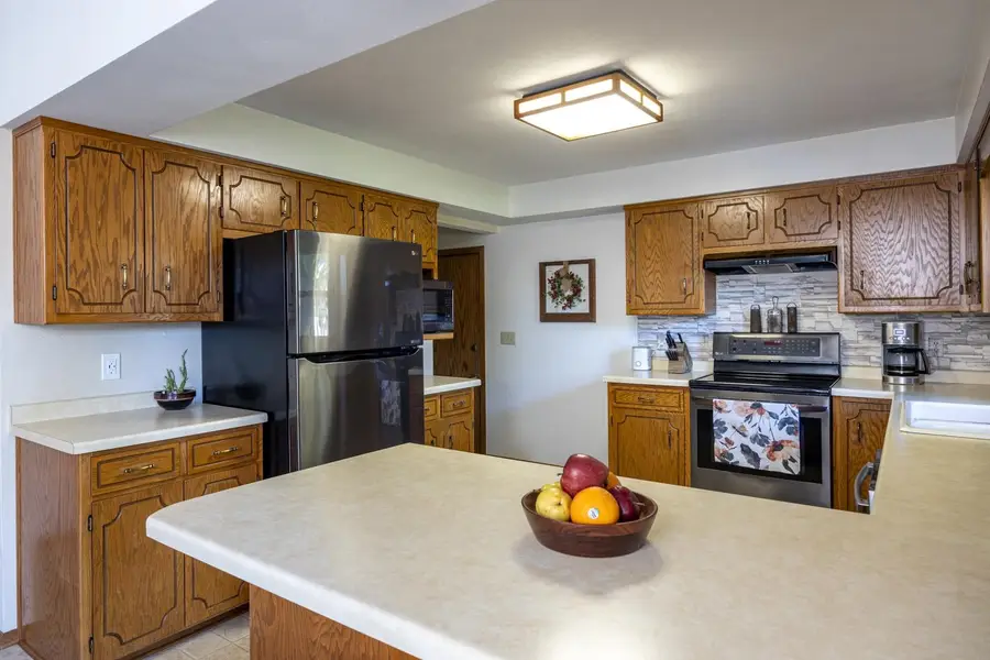 2656 W Sunnyview Road, Appleton, WI 54914 - #2