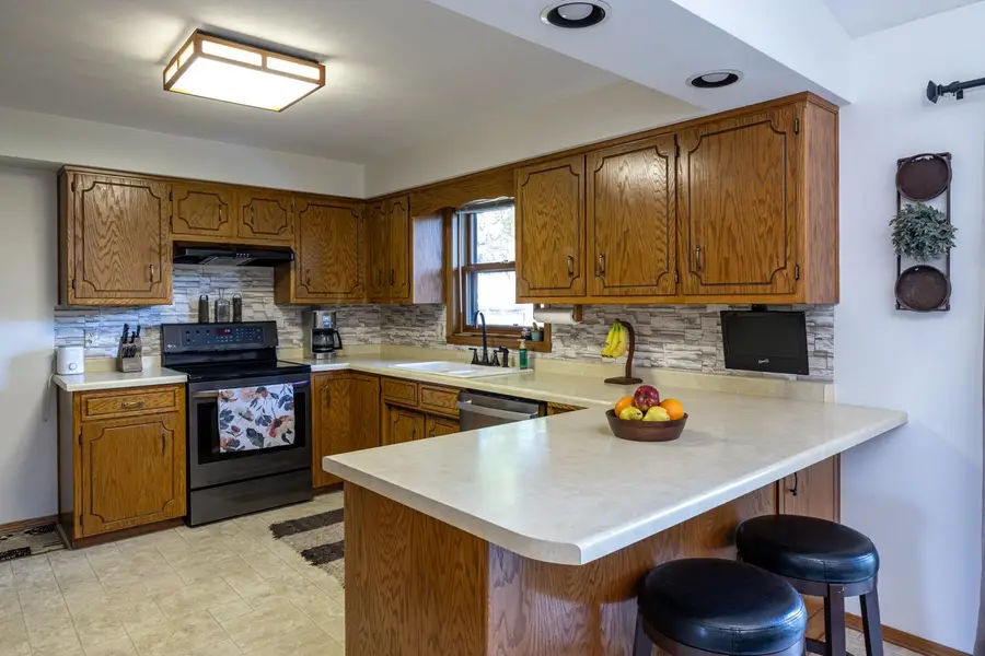 2656 W Sunnyview Road, Appleton, WI 54914 - #3