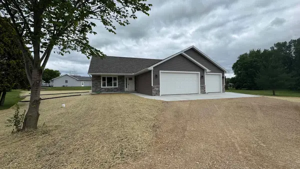709 Robin Street, NEW LONDON, WI 54961