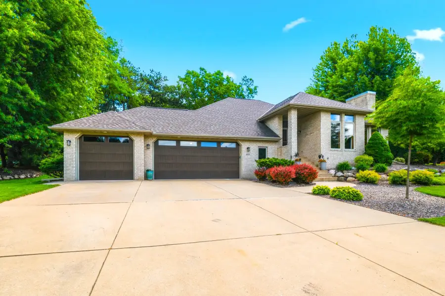 4000 Buckeye Way, Green Bay, WI 54311 - #2