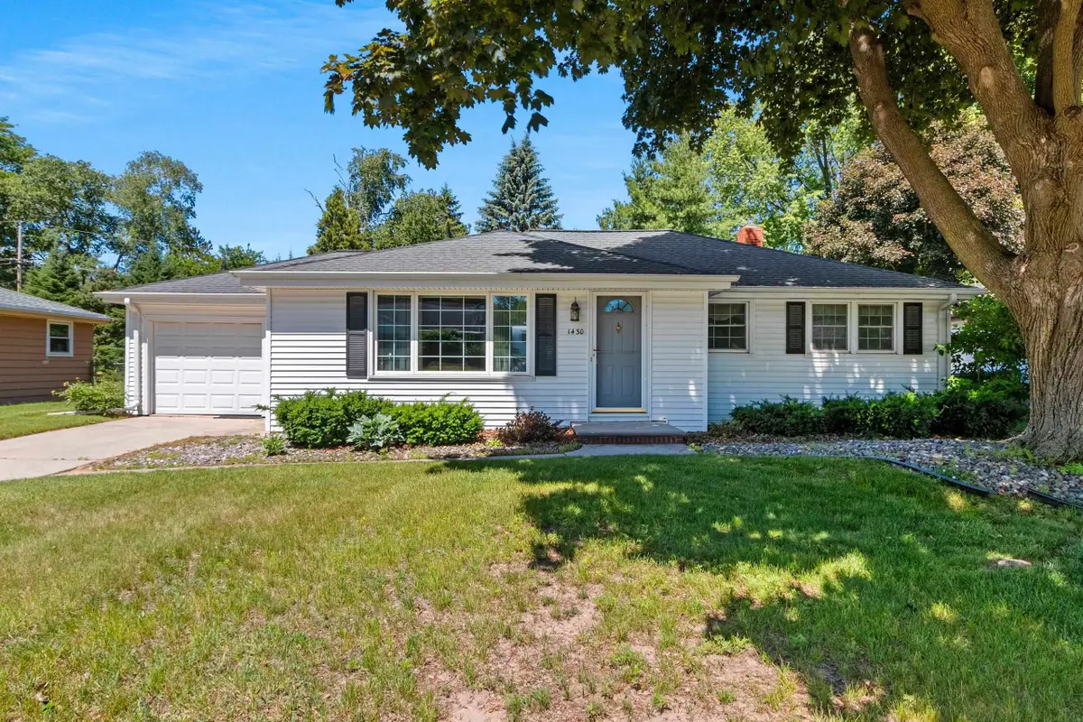 1430 Oak Ridge Drive, Green Bay, WI 54313 - #1