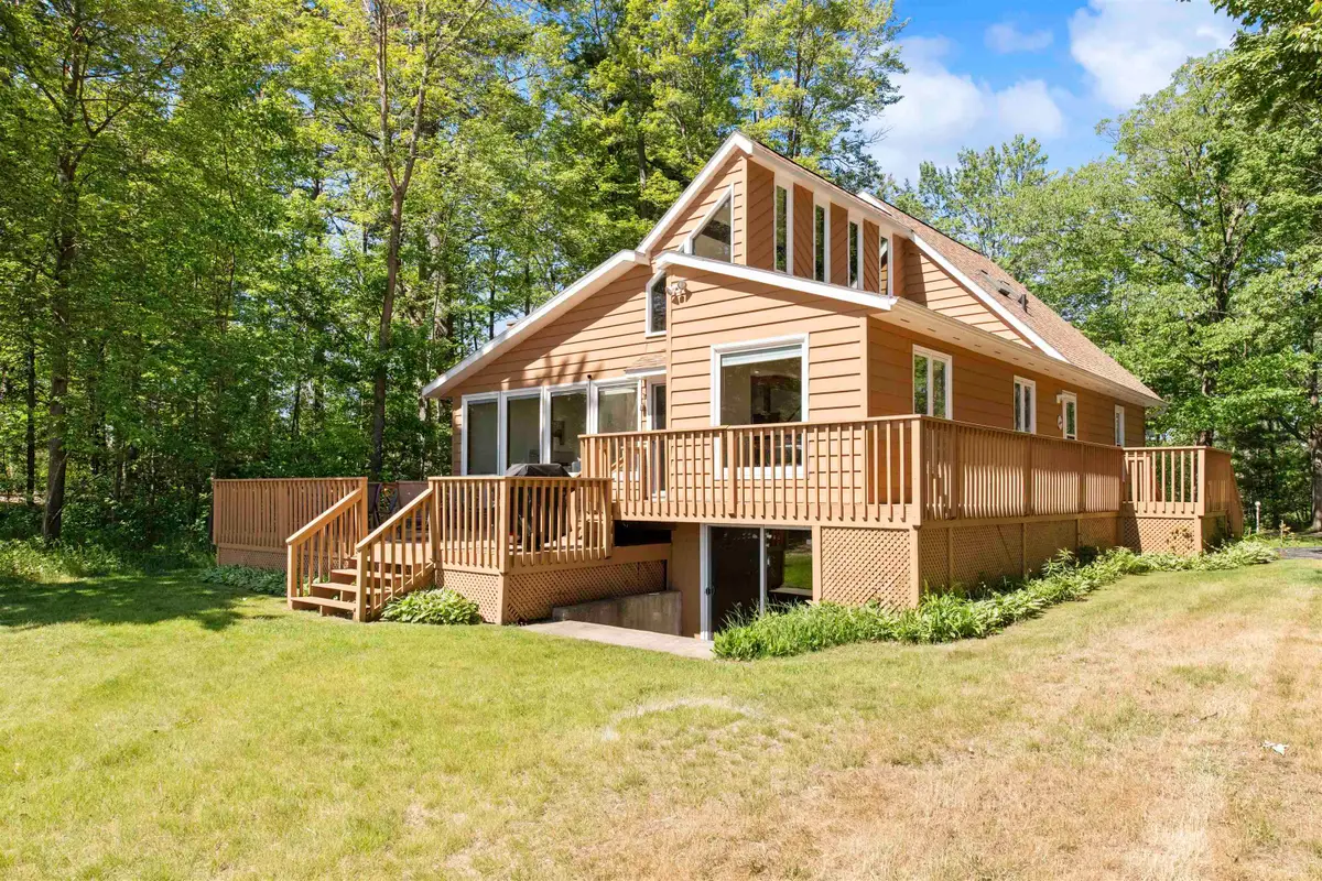 4 Northwood Cove, Menominee, MI 49858 - #1