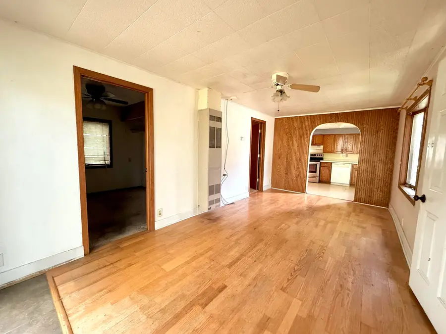 2056 Newberry Avenue, Green Bay, WI 54302-3363 - #2