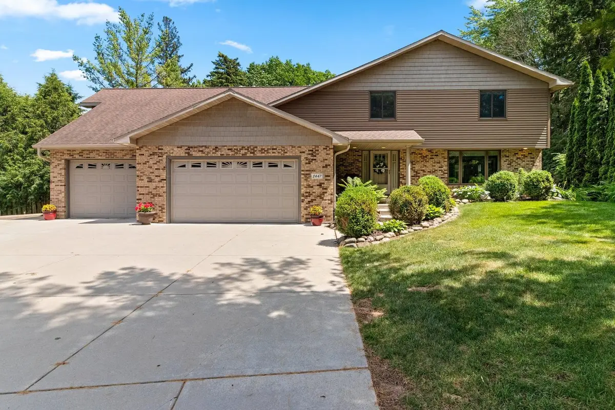 2447 Parkwood Drive, Green Bay, WI 54304-1913 - #1
