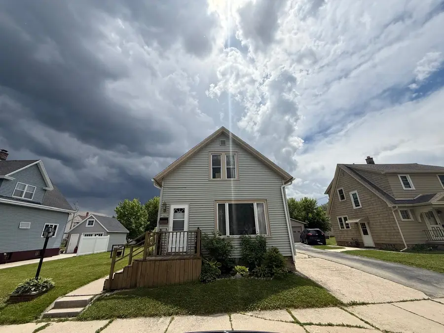 1541 Division Avenue, Sheboygan, WI 53083 - #2