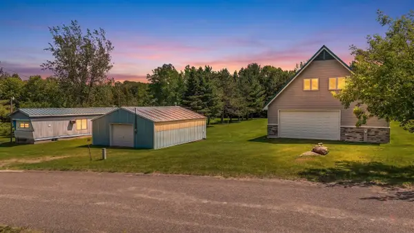 13736 River Lane, MOUNTAIN, WI 54149