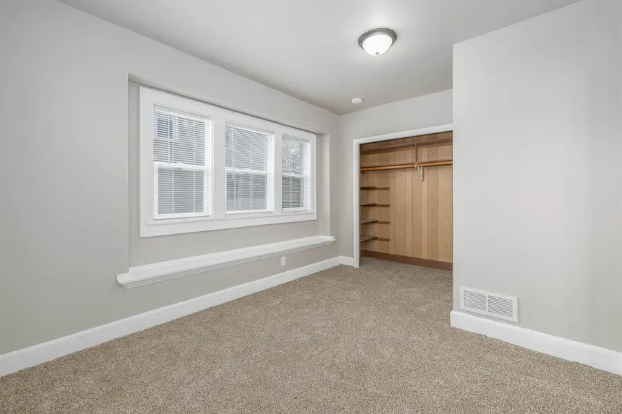 17 6th Street, Fond Du Lac, WI 54935 - #2