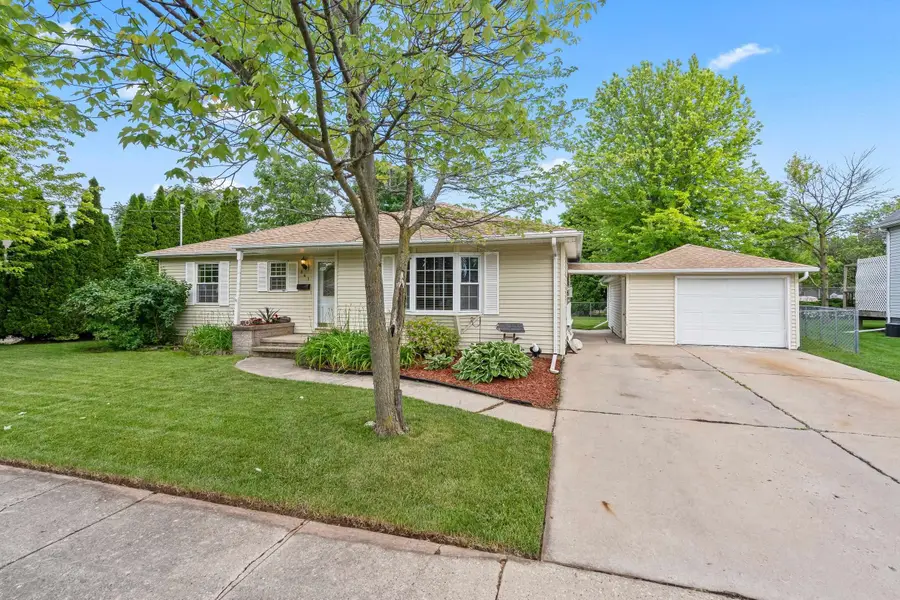841 Sheboygan Street, Menasha, WI 54952 - #2