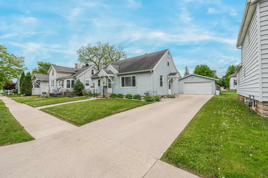 278 E 9th Street, Fond Du Lac, WI 54935 - #2