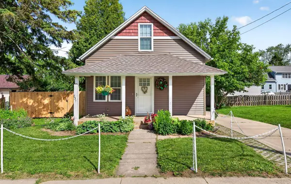 831 S Baird Street, GREEN BAY, WI 54301