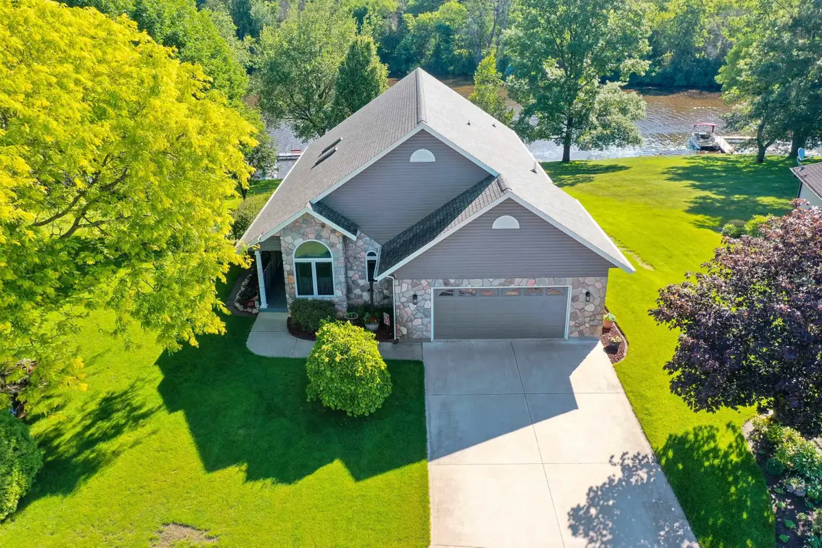 74 Shore Drive, Clintonville, WI 54929-0000 - #1
