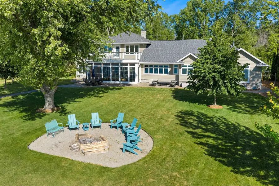 321 Breezy Acres Road, Luxemburg, WI 54217 - #3