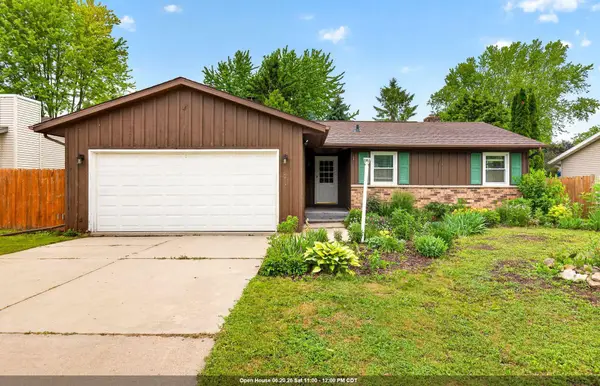 121 Alexander Drive, NEENAH, WI 54956