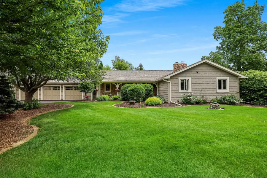 2281 Lost Dauphin Road, De Pere, WI 54115-9164 - #3