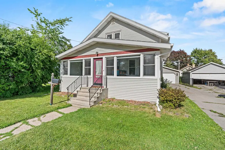 1406 Walnut Street, Oshkosh, WI 54901 - #2