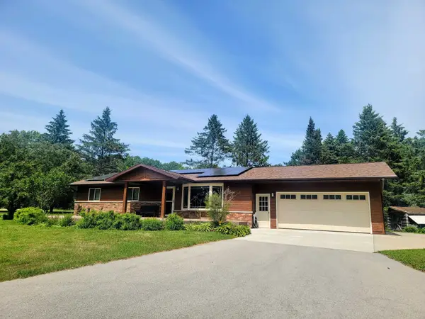 N3466 Pamela Lane, NEW LONDON, WI 54961