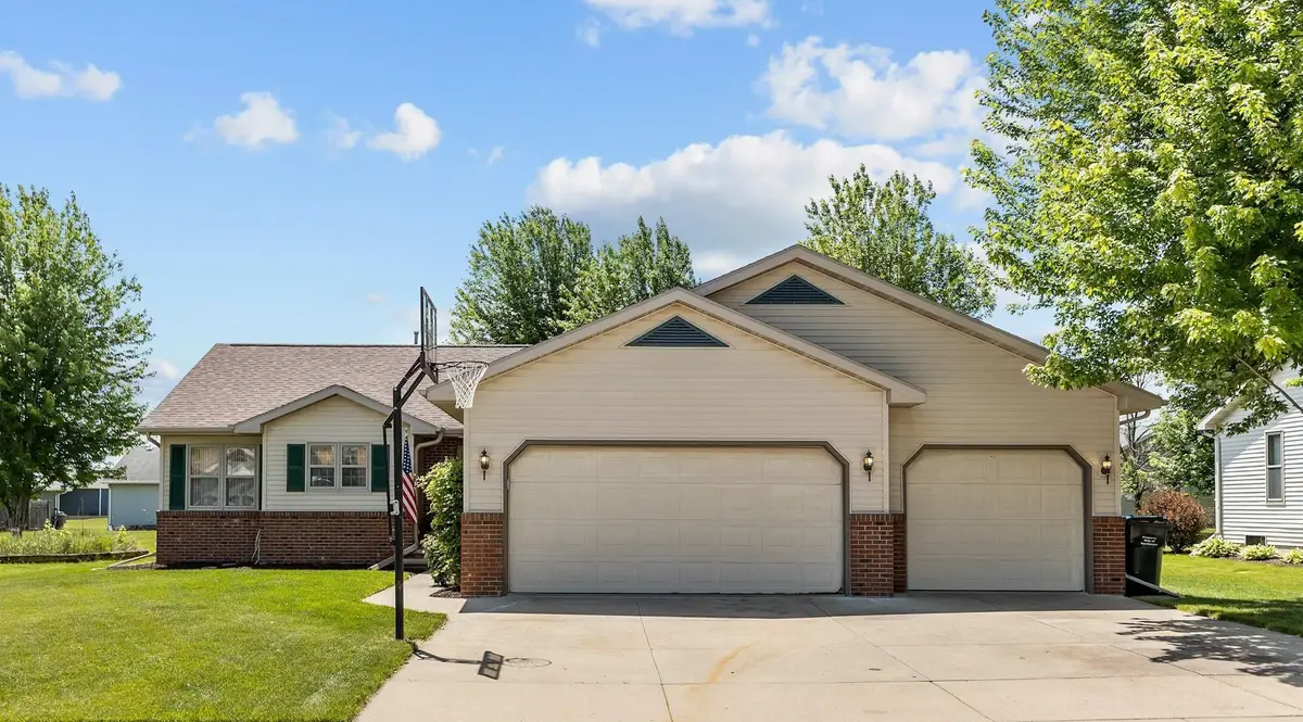2071 Greengrove Street, Kaukauna, WI 54130 - #1
