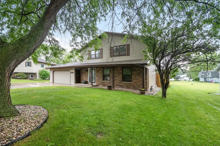 3634 Glenbrooke Lane, Green Bay, WI 54301-1130 - #2