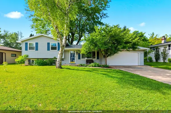 2539 Mary Jo Drive, GREEN BAY, WI 54311