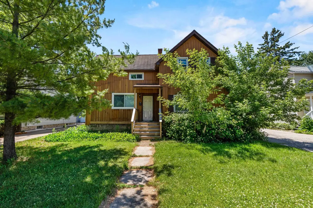 1427 W College Avenue, Appleton, WI 54914 - #1