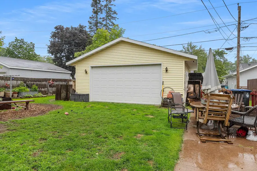 936 S Sawyer Street, Shawano, WI 54166 - #2