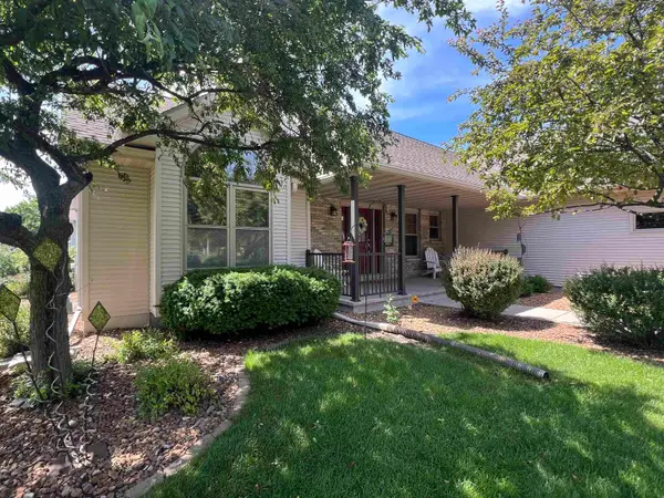 1102 Carriage Circle, FOND DU LAC, WI 54935