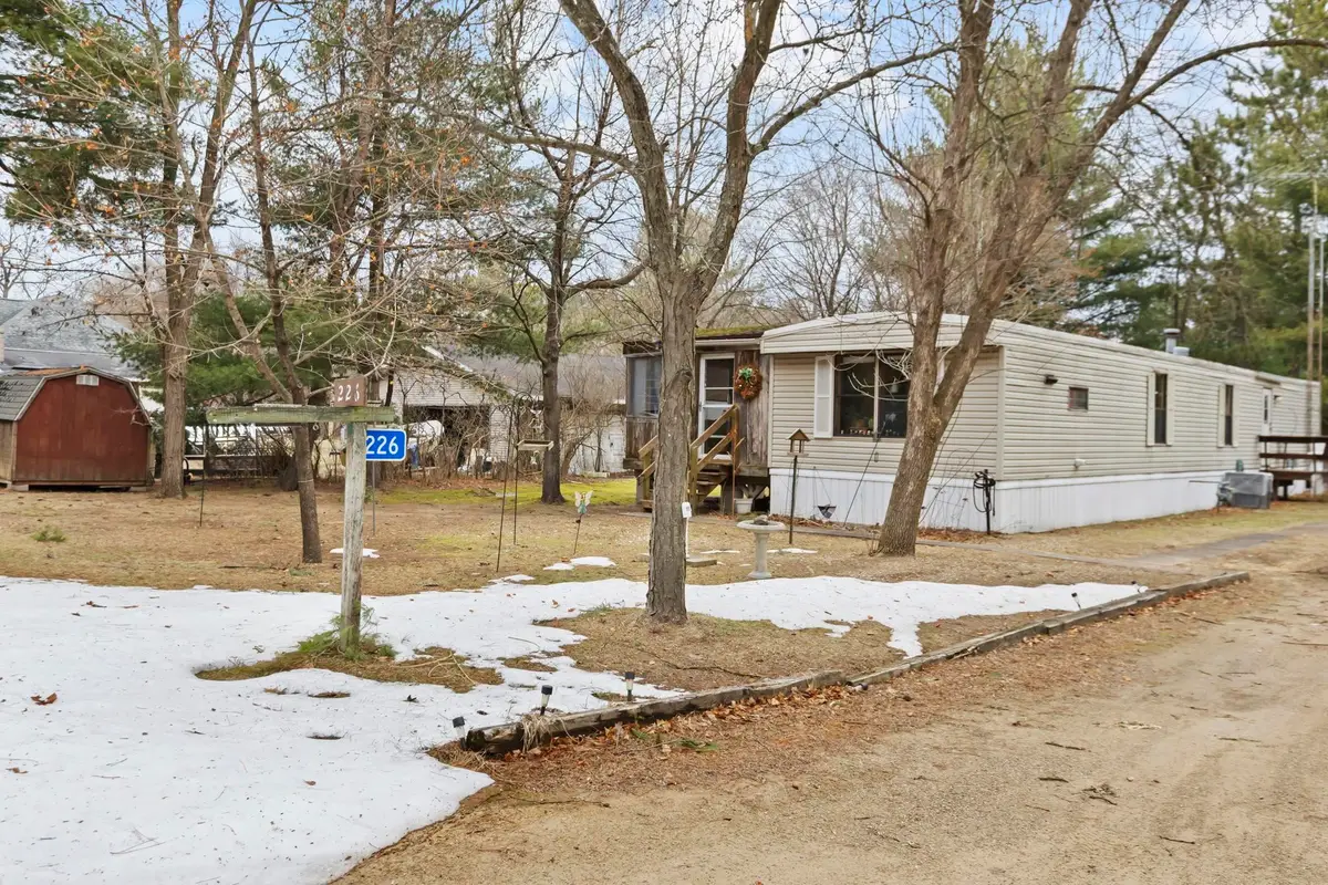 226 E Lohrville Avenue, Redgranite, WI 54970 - #1