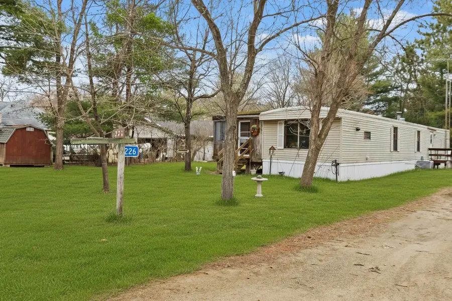 226 E Lohrville Avenue, Redgranite, WI 54970 - #2