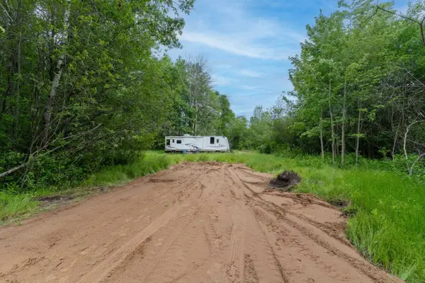 5372 County Road N #4, OCONTO, WI 54153