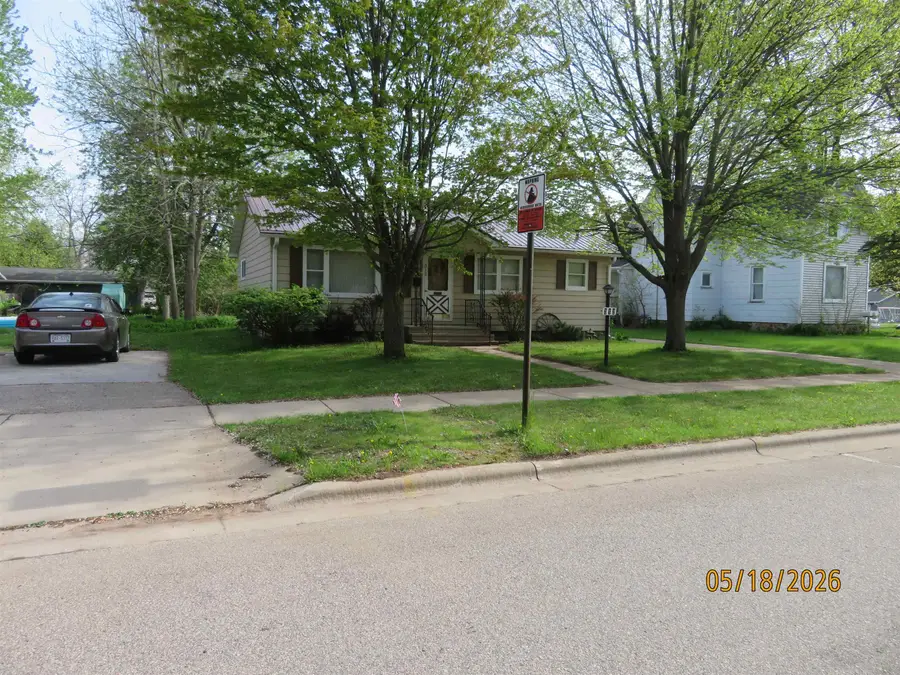 312 W 3rd Street, Shawano, WI 54166-2106 - #2