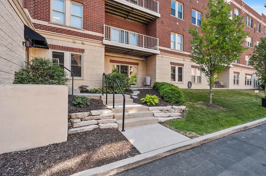 118 S Washington Street #114B, Green Bay, WI 54301-0000 - #3