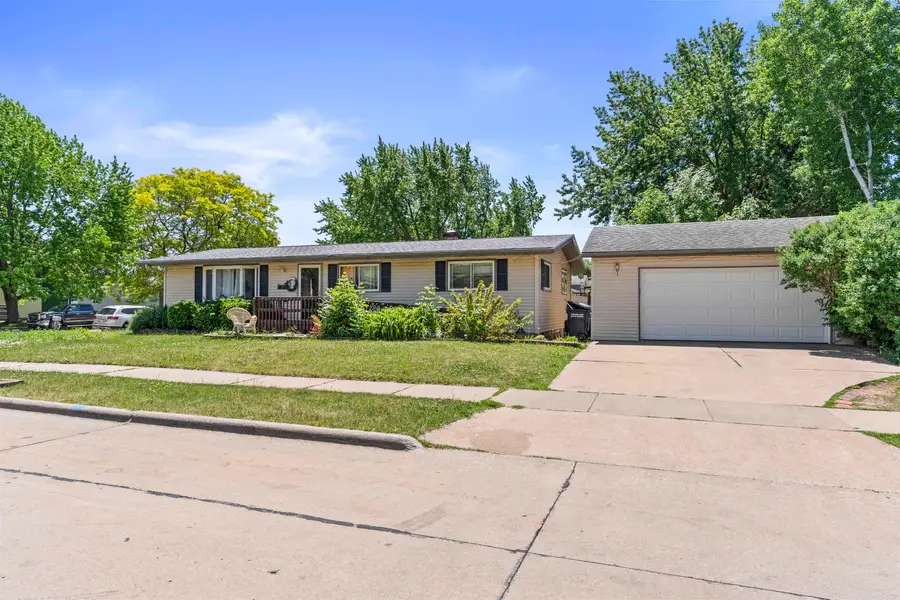 1602 Thornton Drive, Oshkosh, WI 54904 - #2