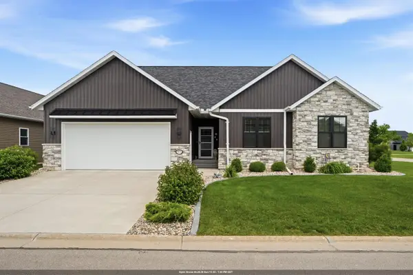 901 Clover Court, MENASHA, WI 54952