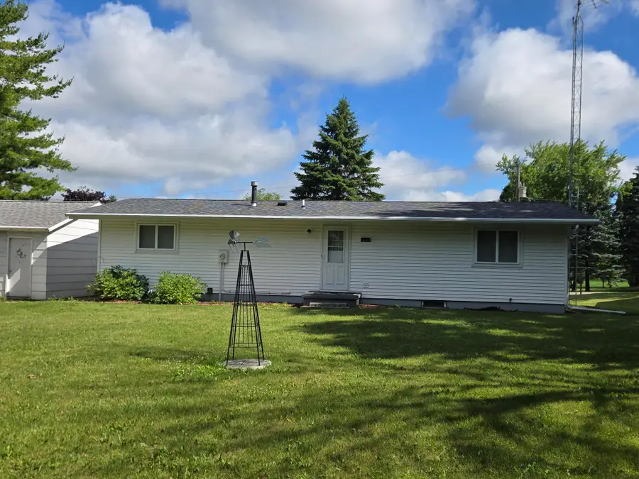 4535 Hickory Heights Avenue, Oshkosh, WI 54904-9077 - #2