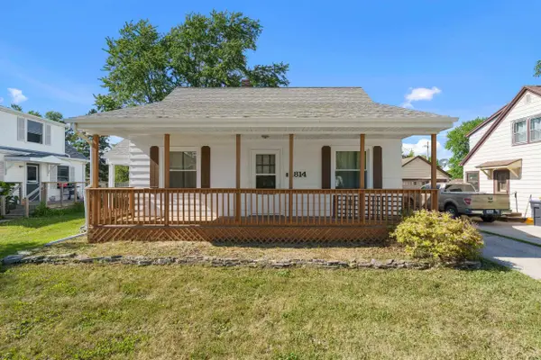 1814 Pleasant Avenue, NEW HOLSTEIN, WI 53061-1332